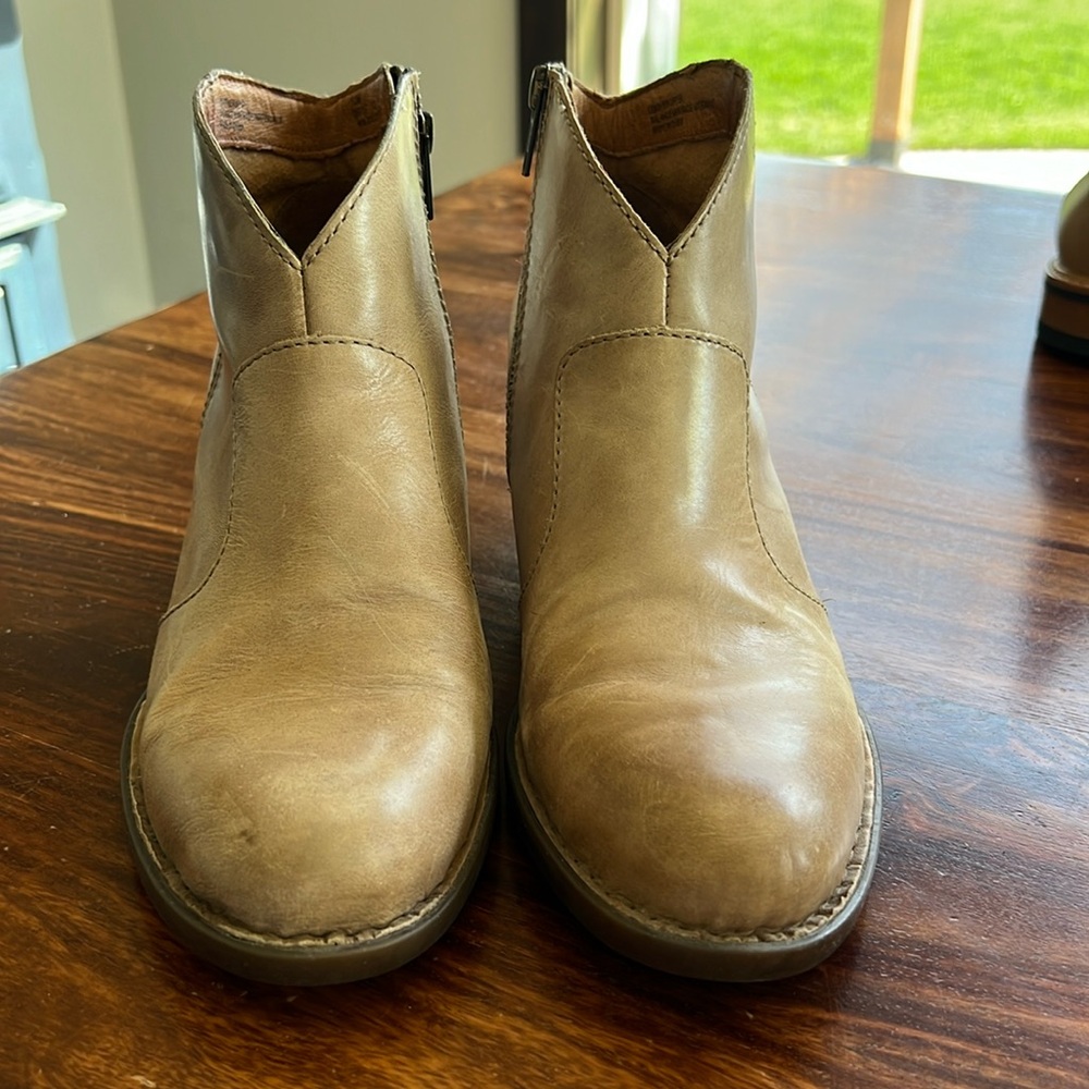 Born Booties, size 10